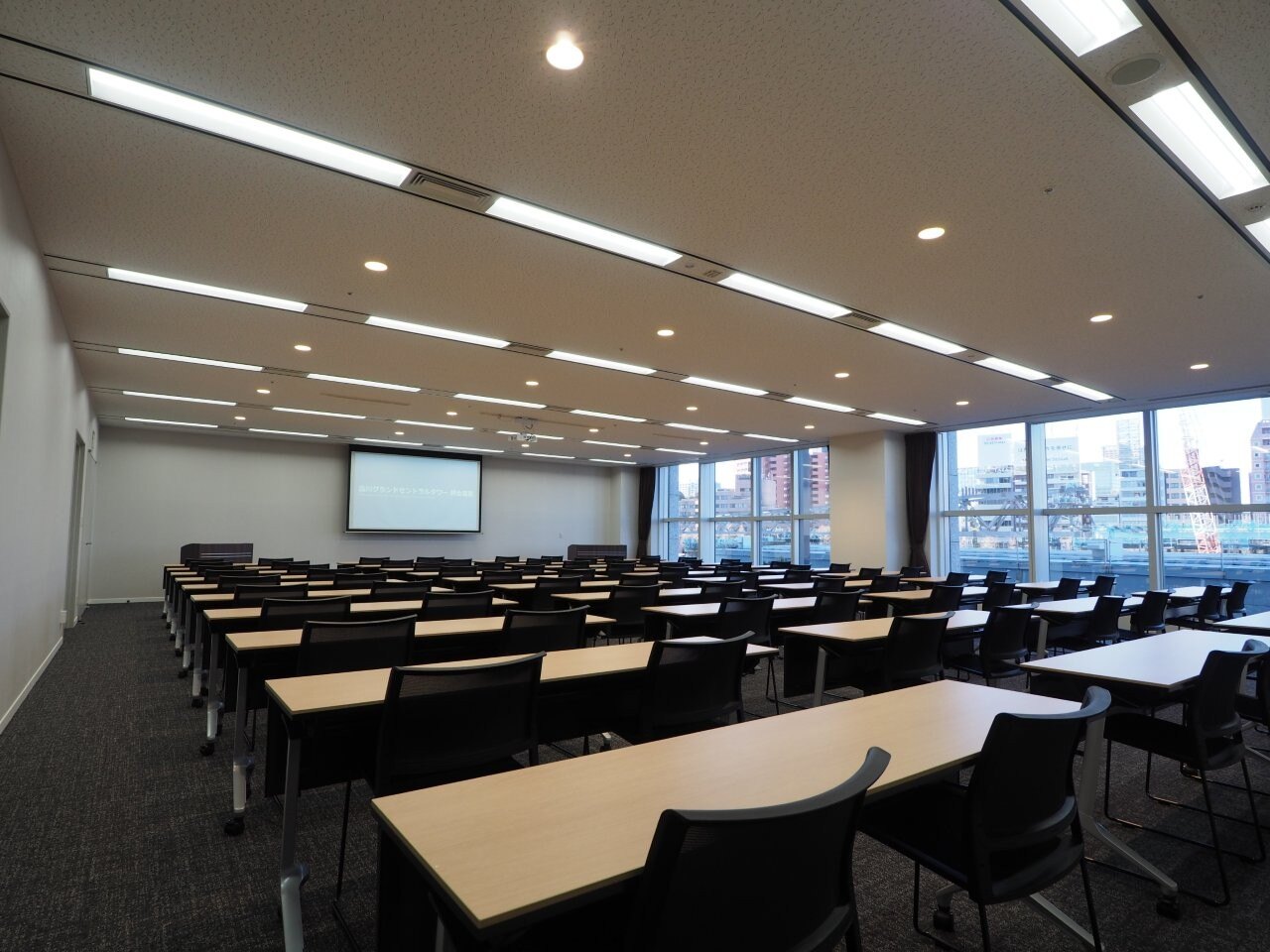 会議室がオープンしました